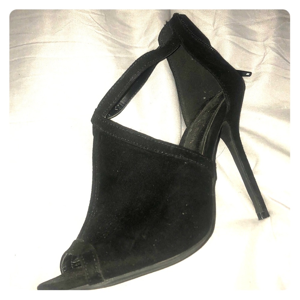 Black heels